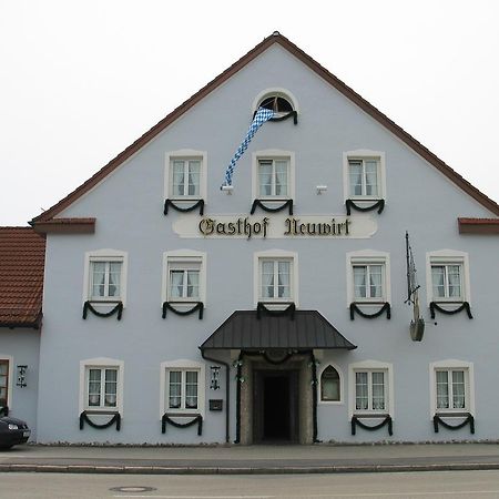 Hotel Neuwirt Халбергмос Екстериор снимка